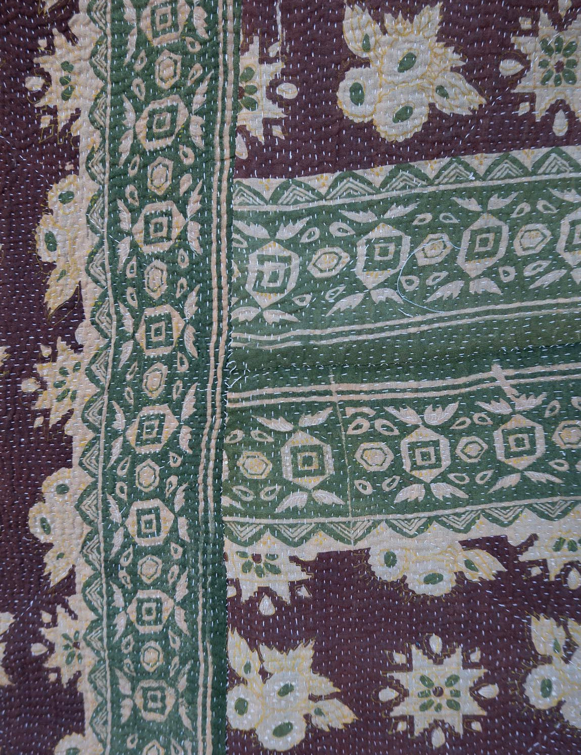 Indian kantha bedspread - 837