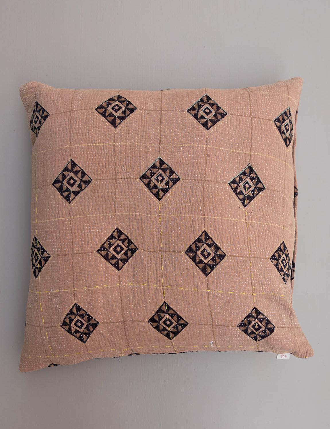 Indian kantha cushion M - 841