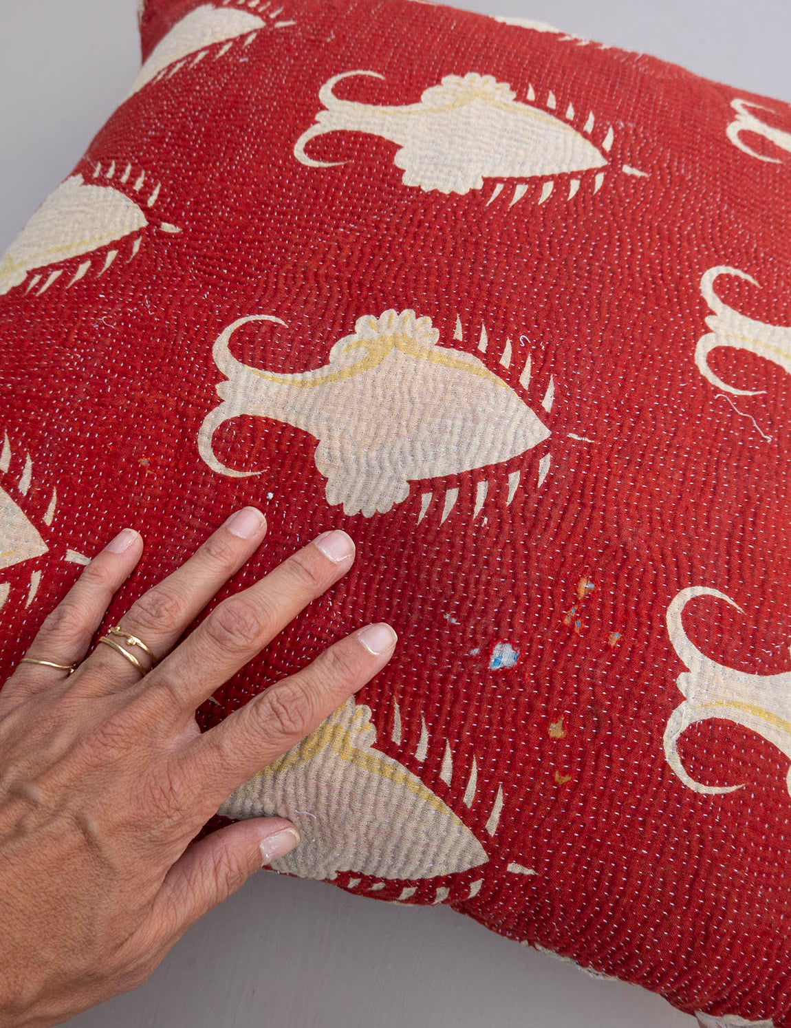 Indian kantha cushion M - 846