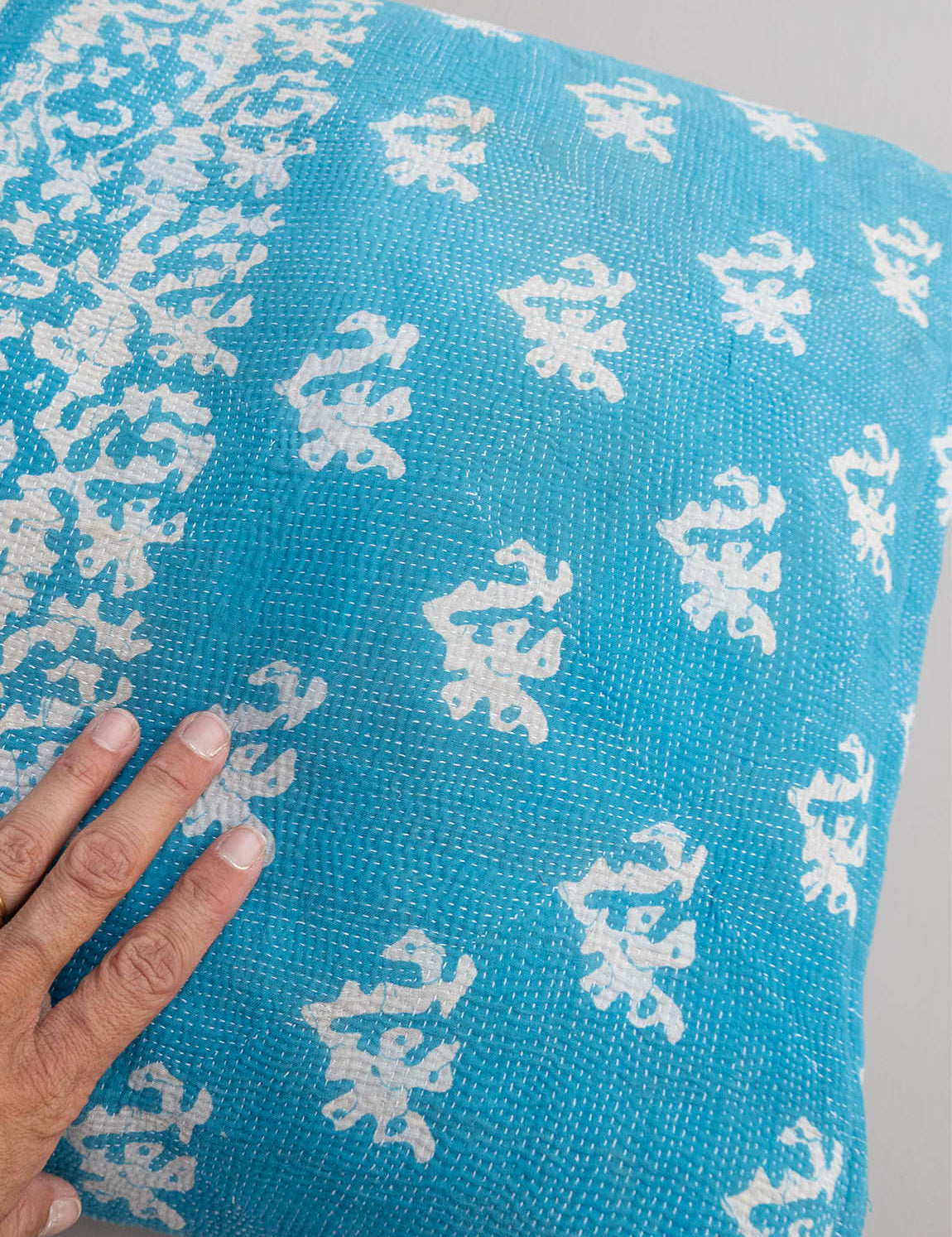 Indian kantha cushion M - 849
