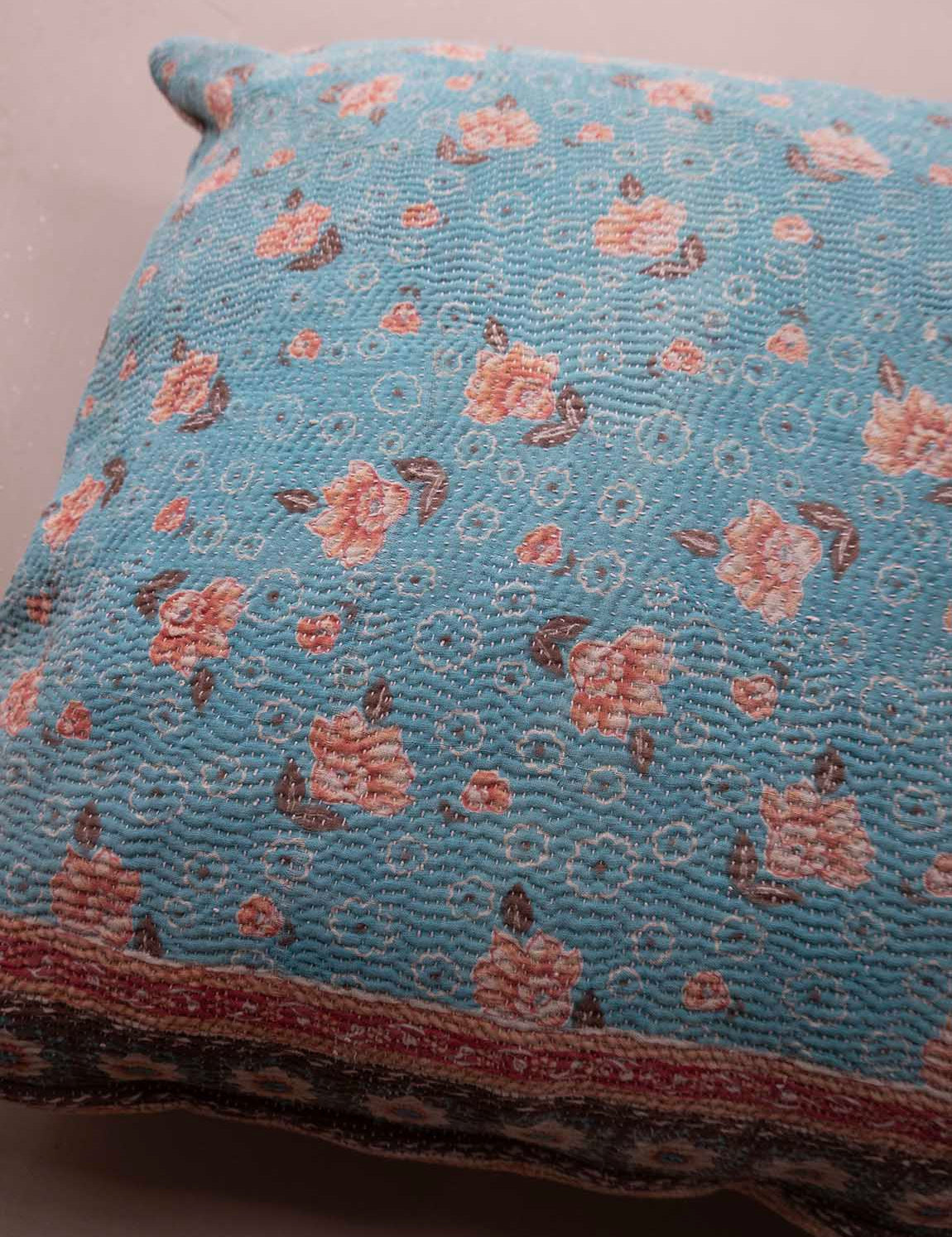 Indisk kantha pude L - 851