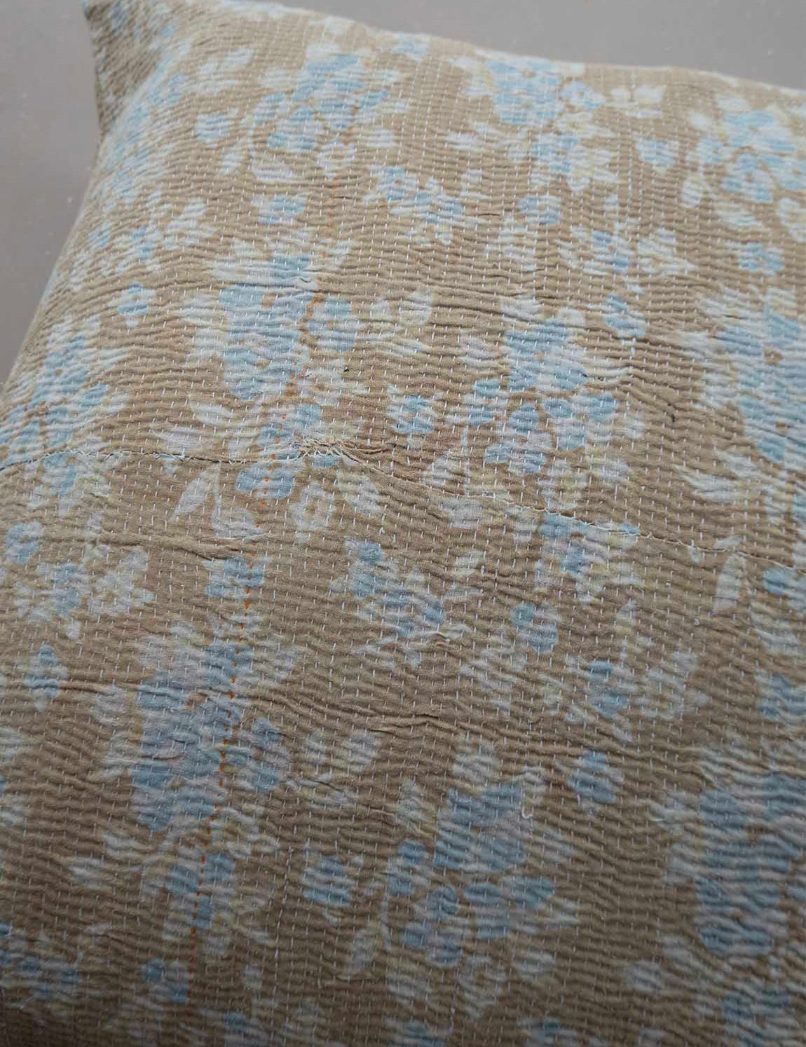 Indisk kantha pude L - 852