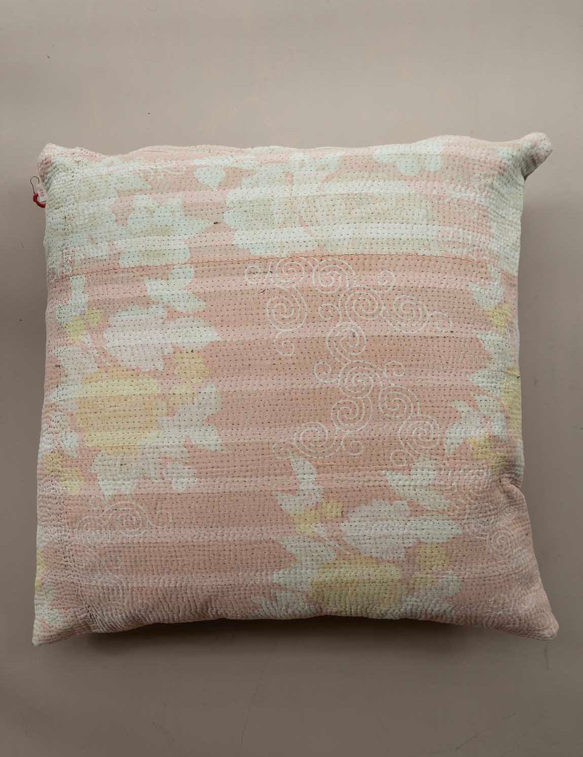 Indisk kantha pude L - 867
