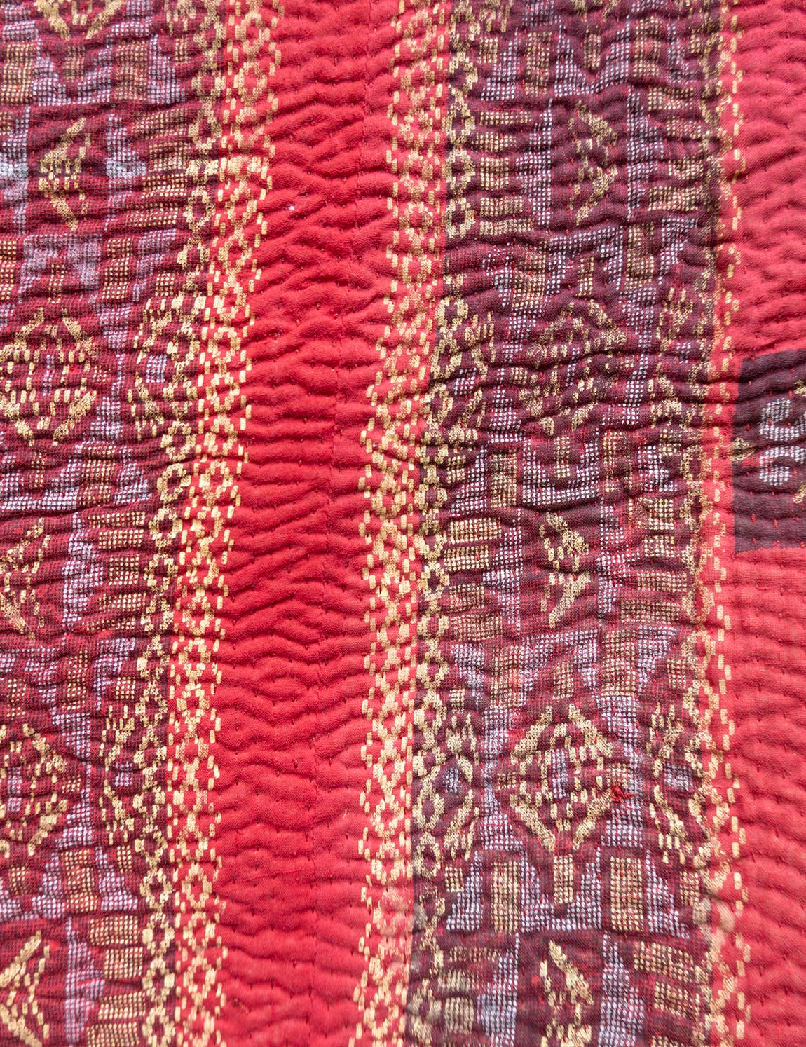 Indian kantha bedspread - 870