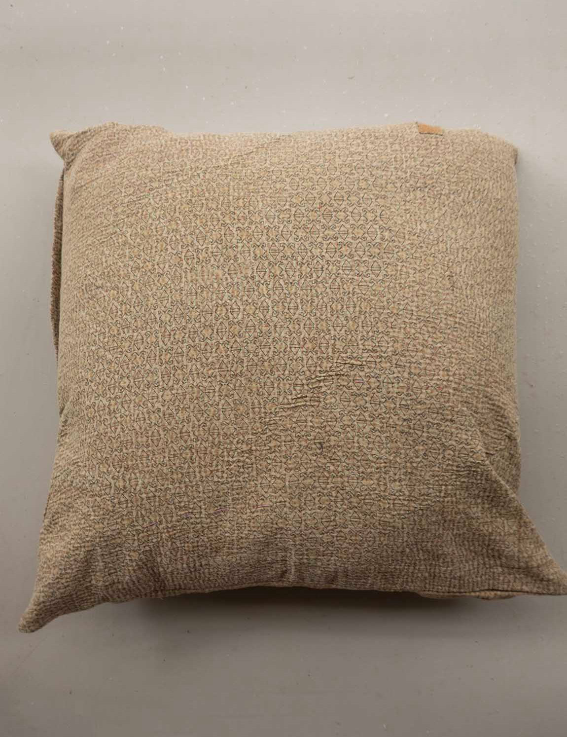 Indisk kantha pude L - 872