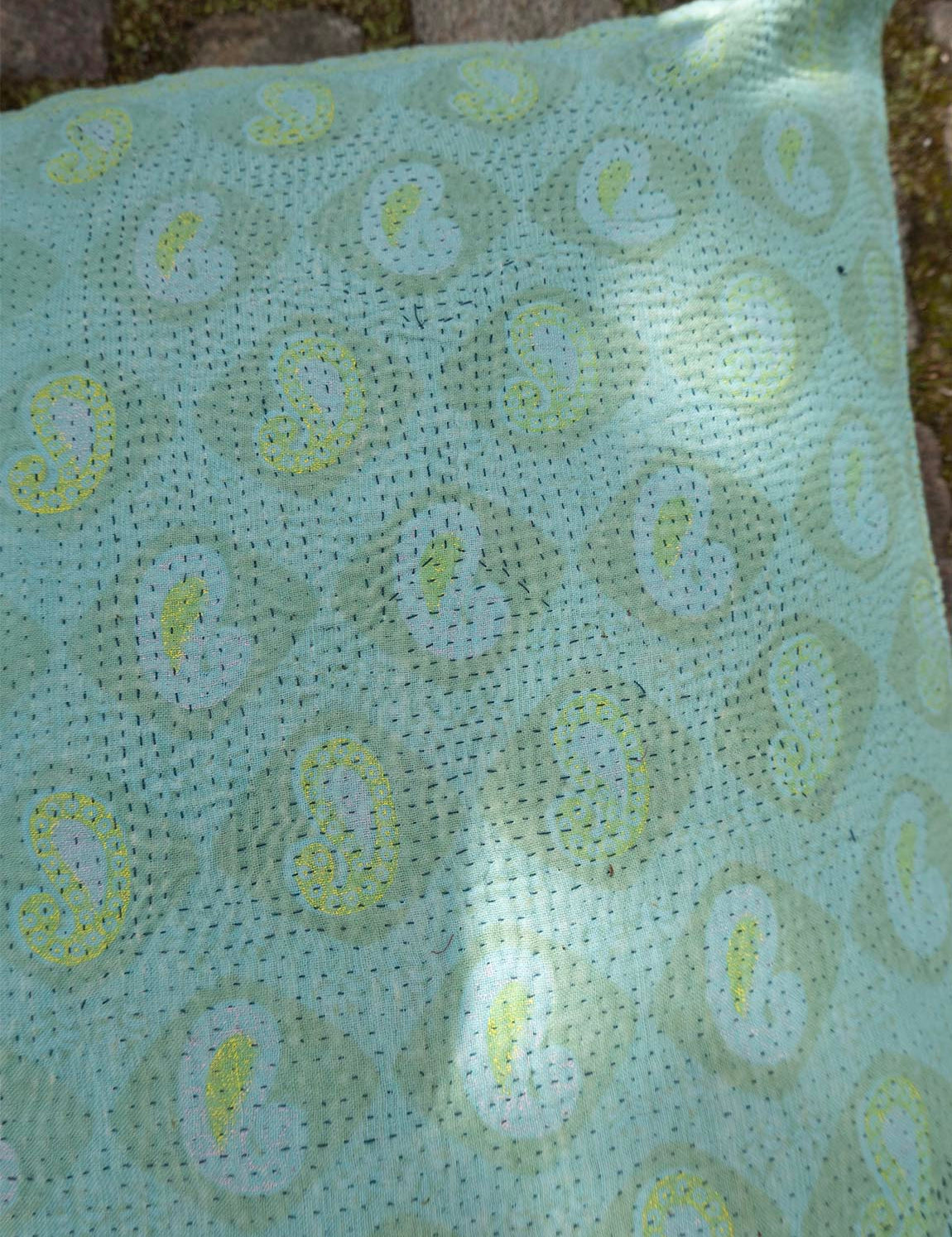 Indisk kantha pude M  - 882