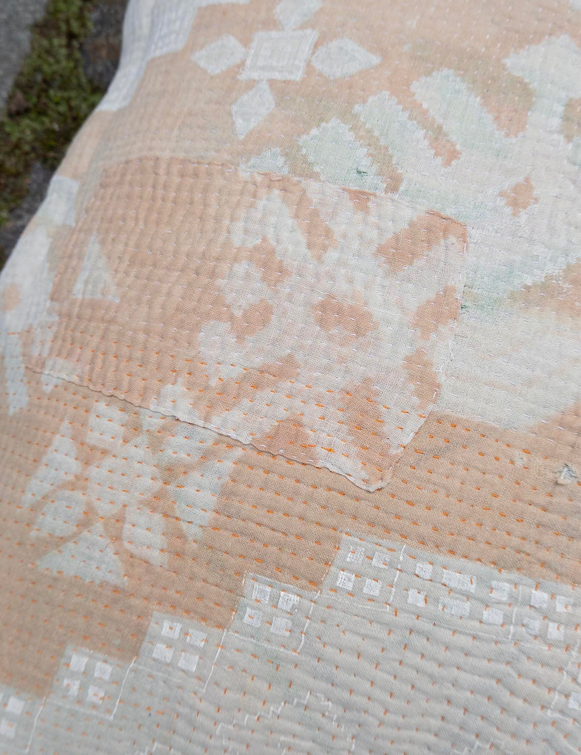 Indisk kantha pude M  - 888