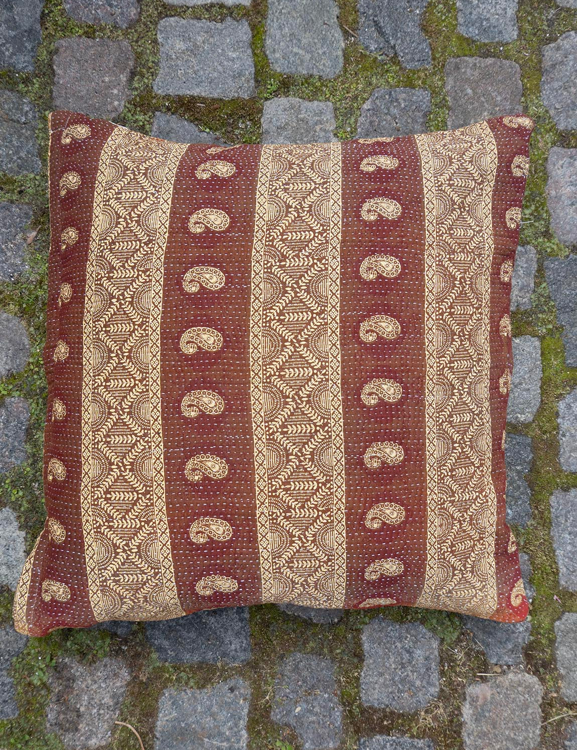 Indisk kantha pude M  - 890