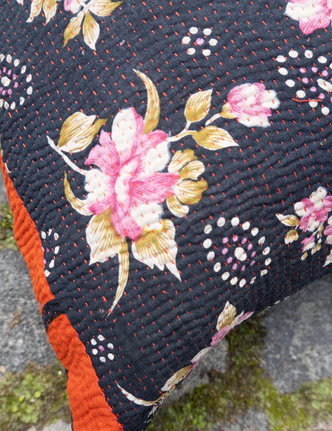 Indisk kantha pude XL - 891