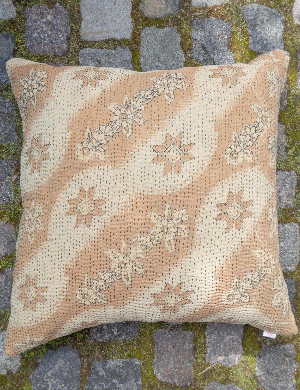 Indisk kantha pude M  - 892