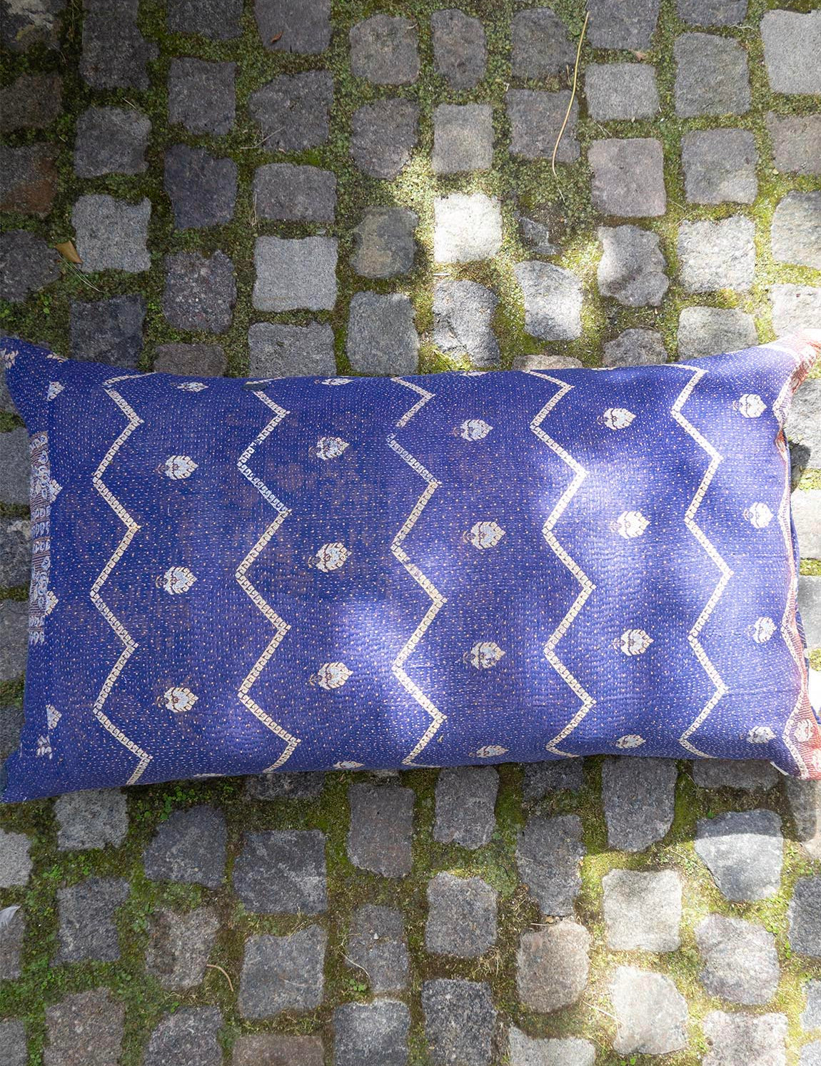 Indisk kantha pude XL - 894