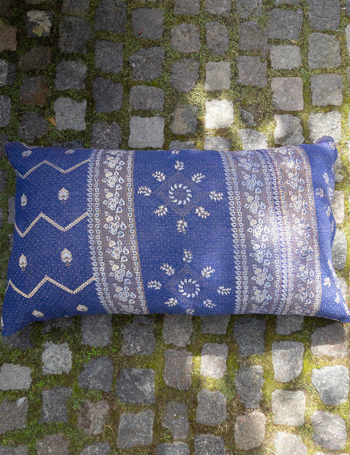 Indisk kantha pude XL - 894