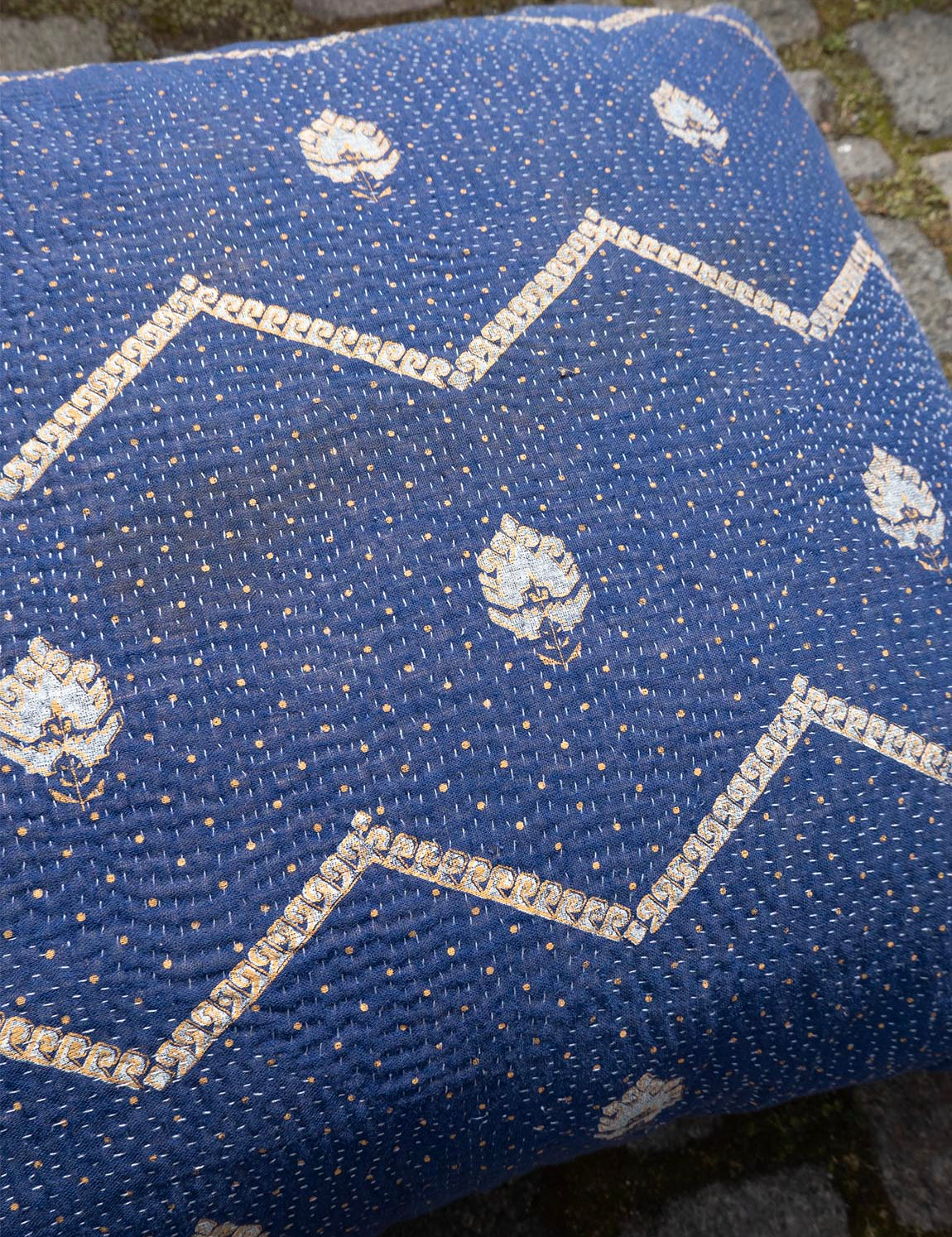 Indisk kantha pude XL - 899