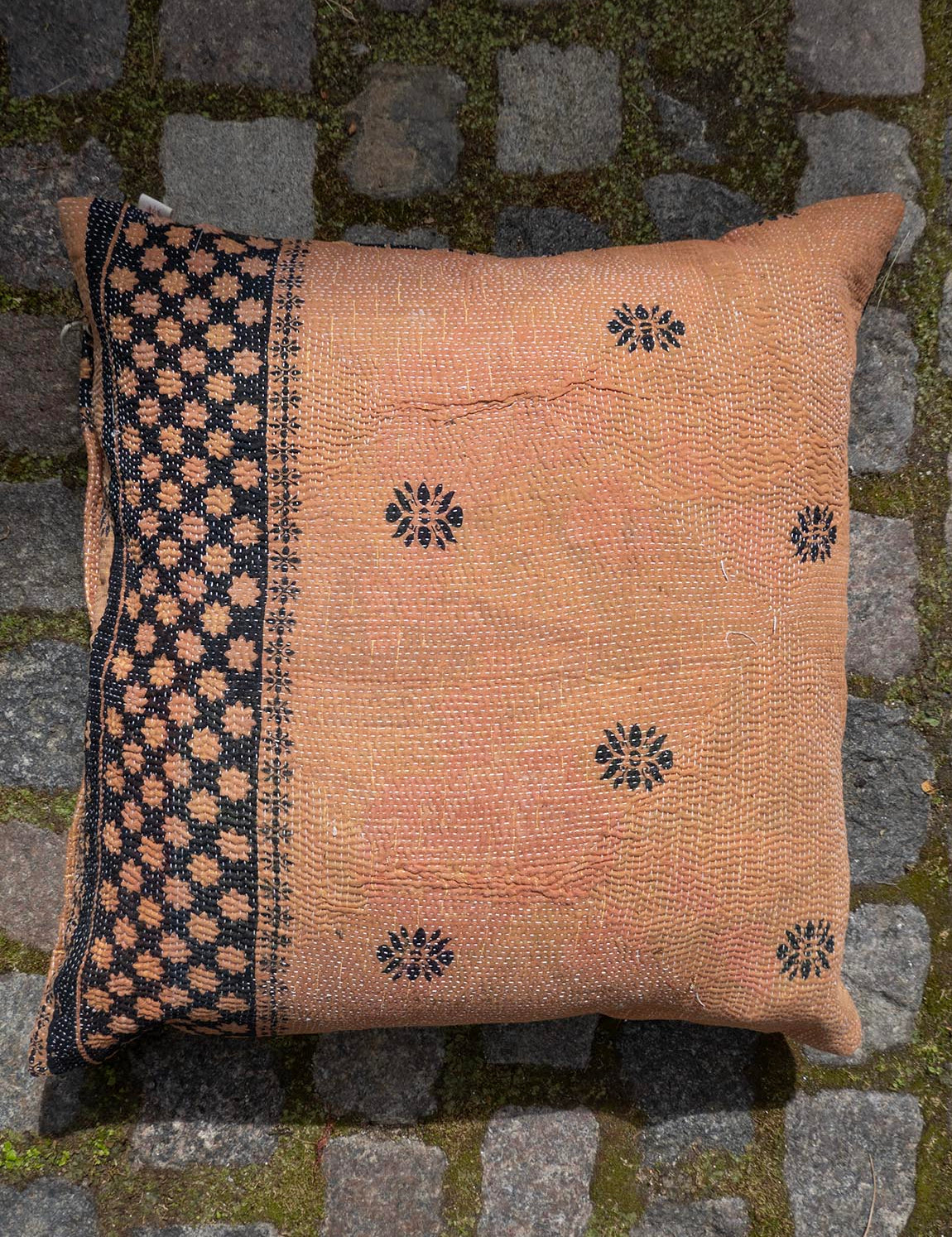 Indisk kantha pude M  - 900