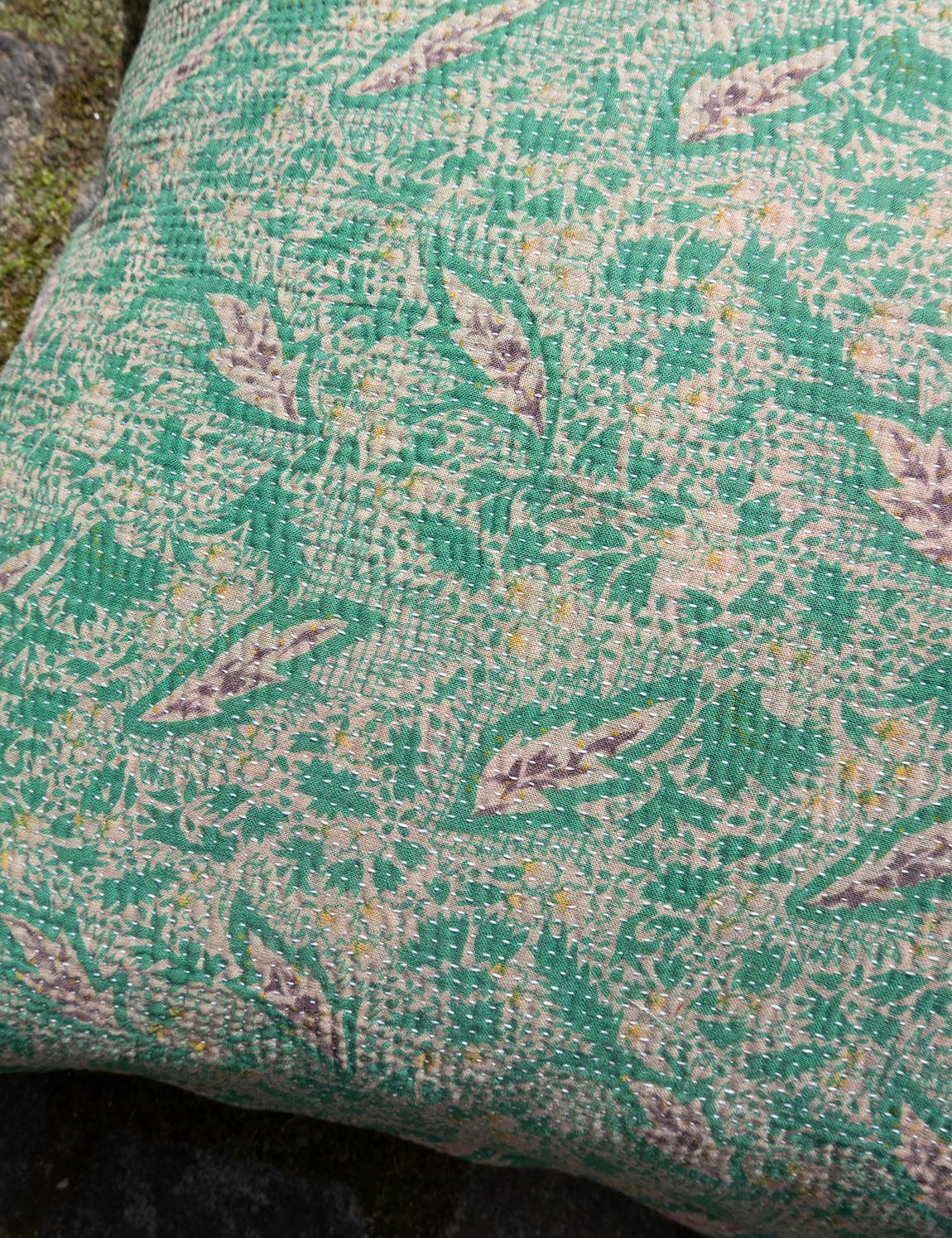 Indisk kantha pude M  - 903