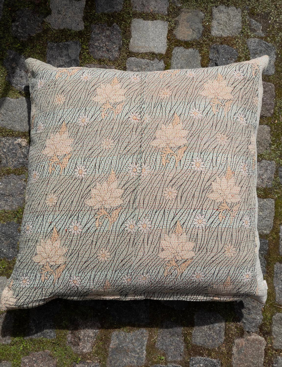 Indisk kantha pude L - 905