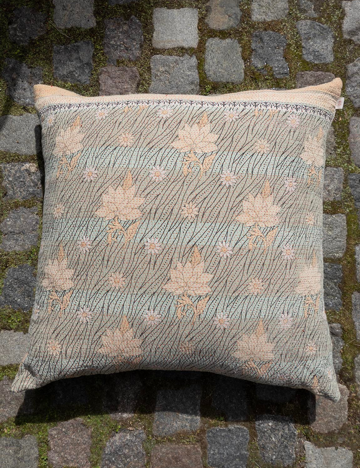 Indisk kantha pude L - 905