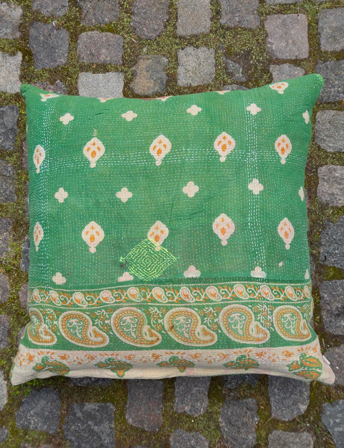 Indisk kantha pude L - 907