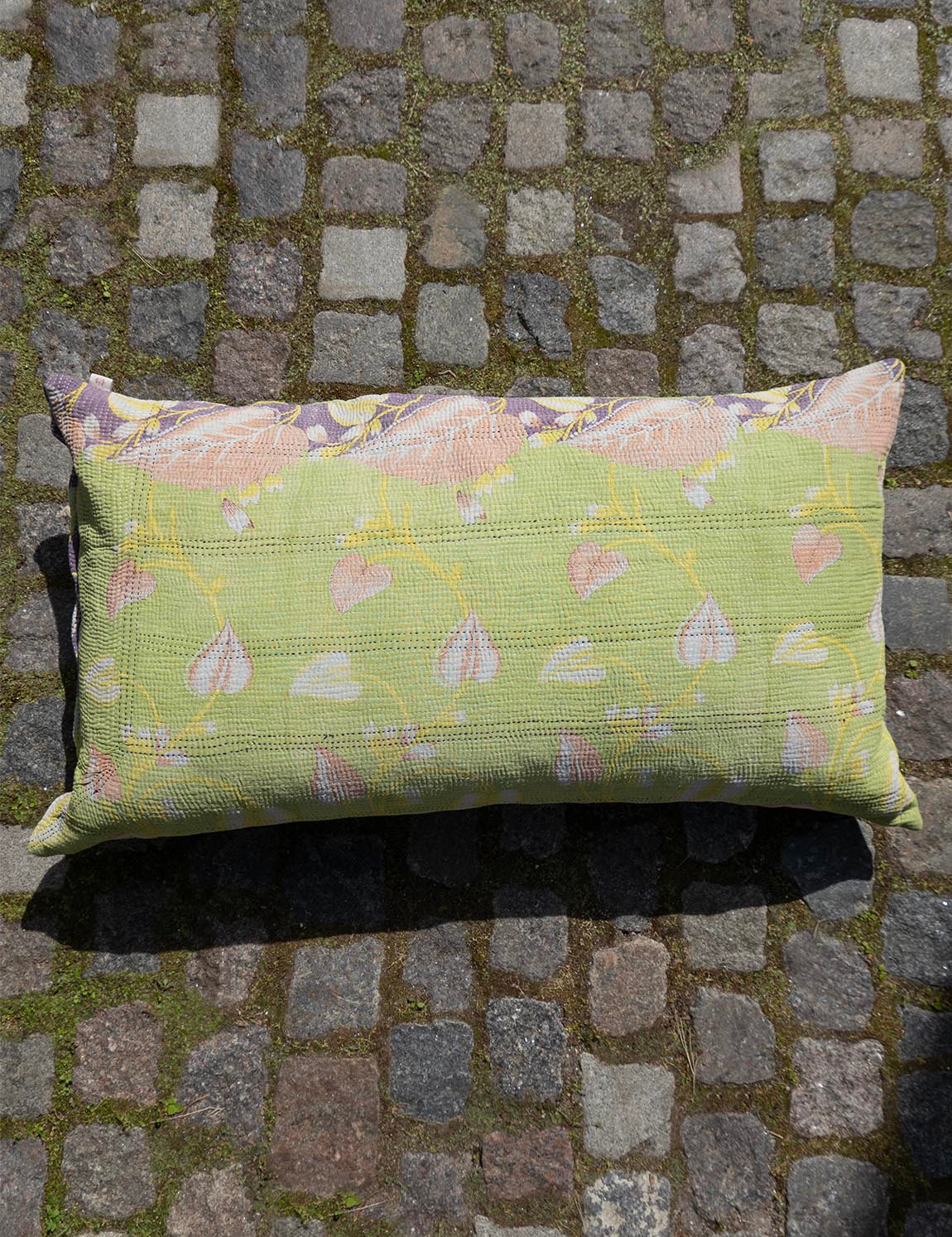 Indisk kantha pude XL - 908