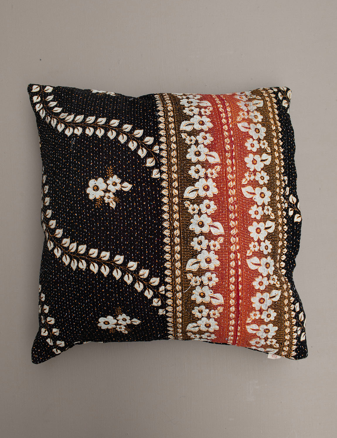 Indisk kantha pude M  - 914