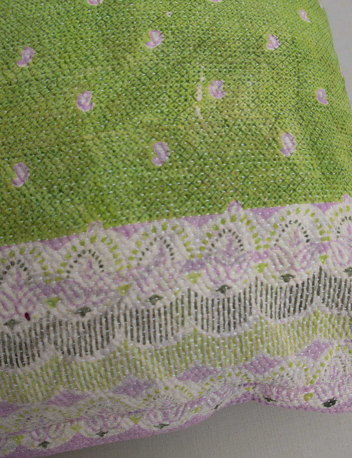 Indisk kantha pude M  - 915