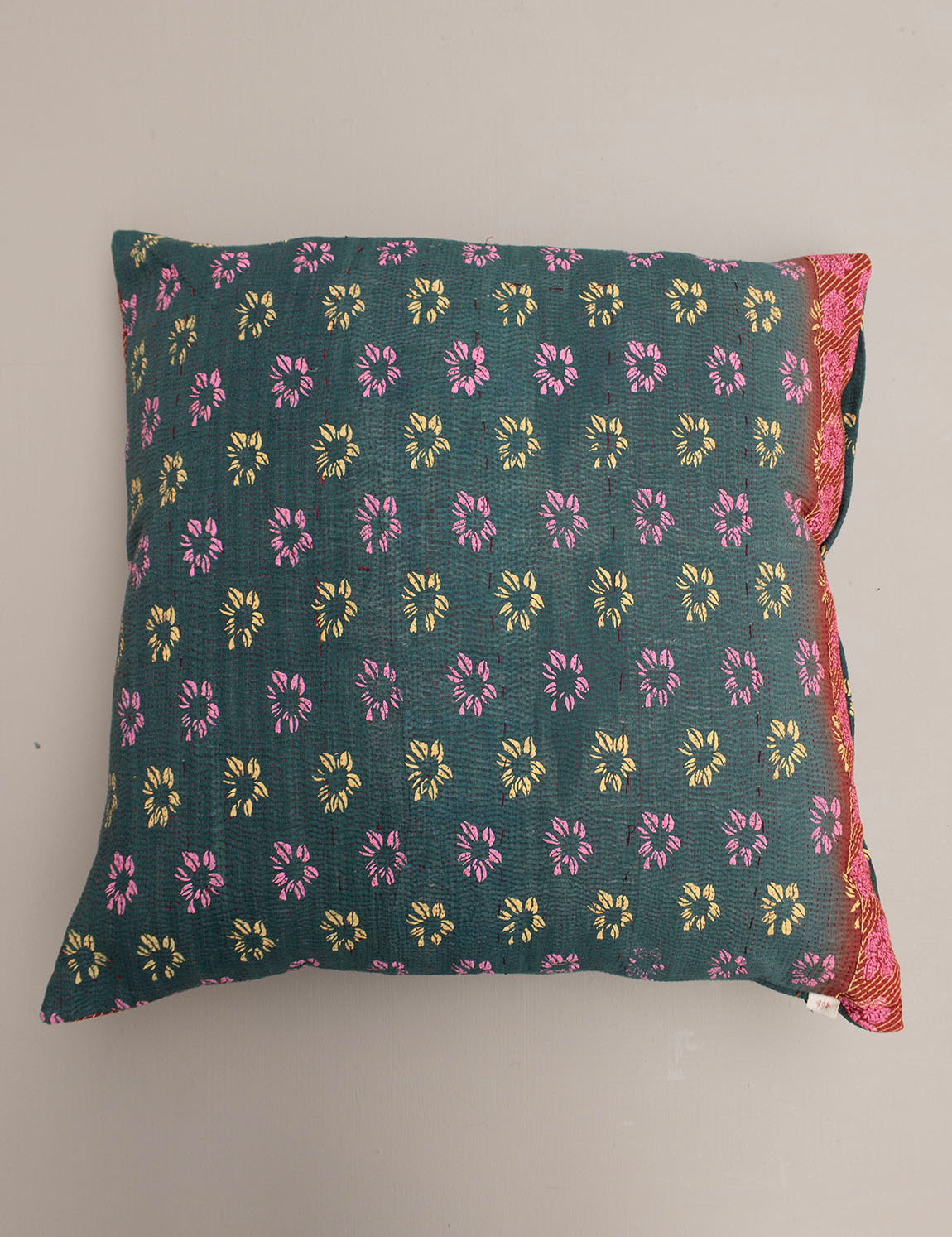 Indisk kantha pude L - 920
