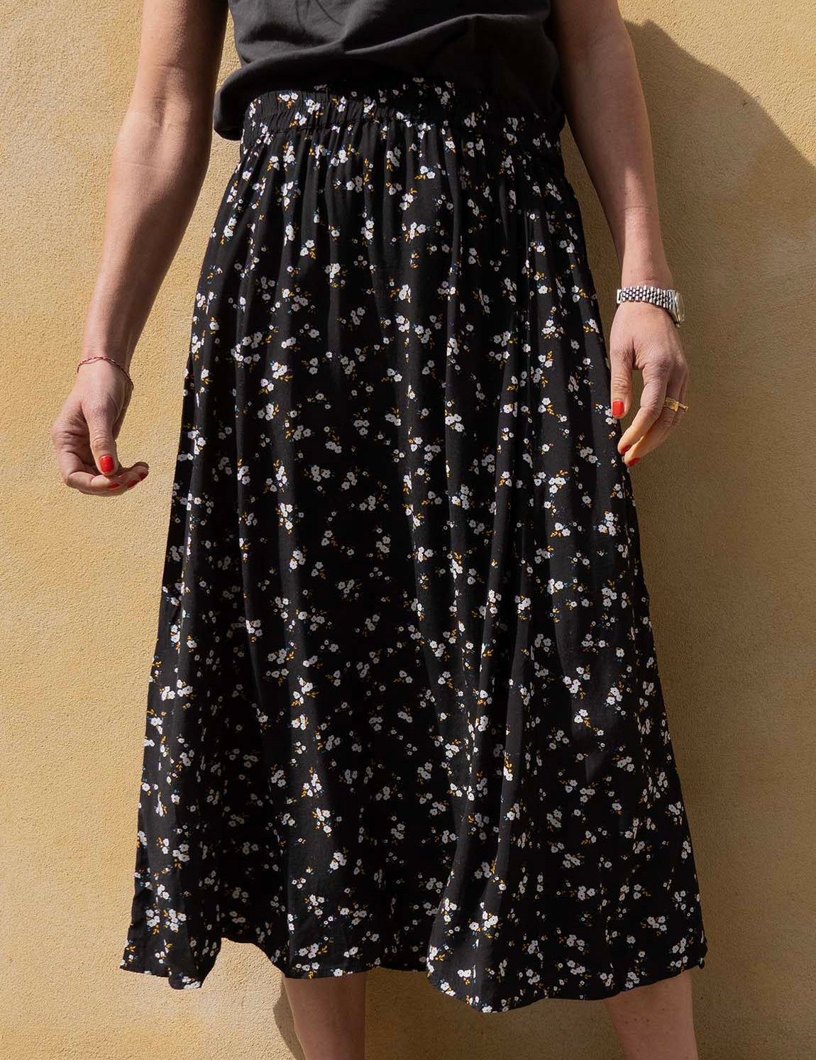Summer Skirt - 98 Black with White Flower