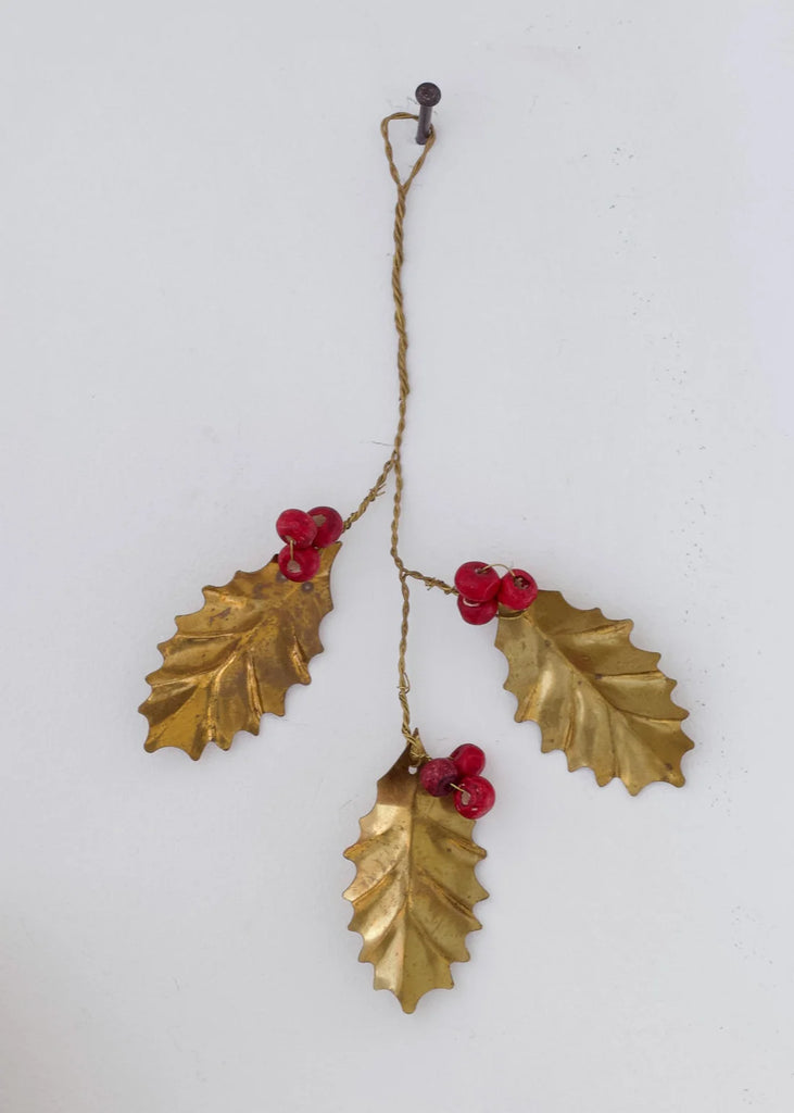 Indian Christmas - Holly Berry Wood