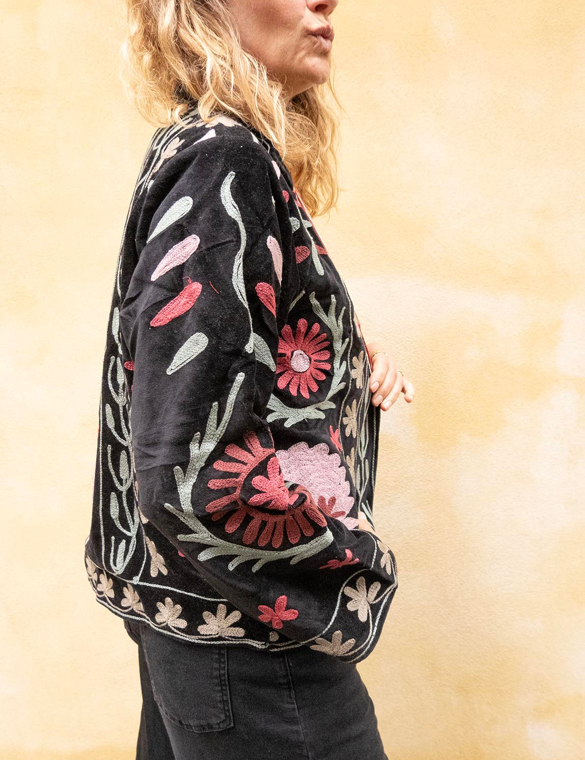 Suzani Jacket - Black / Red Flower