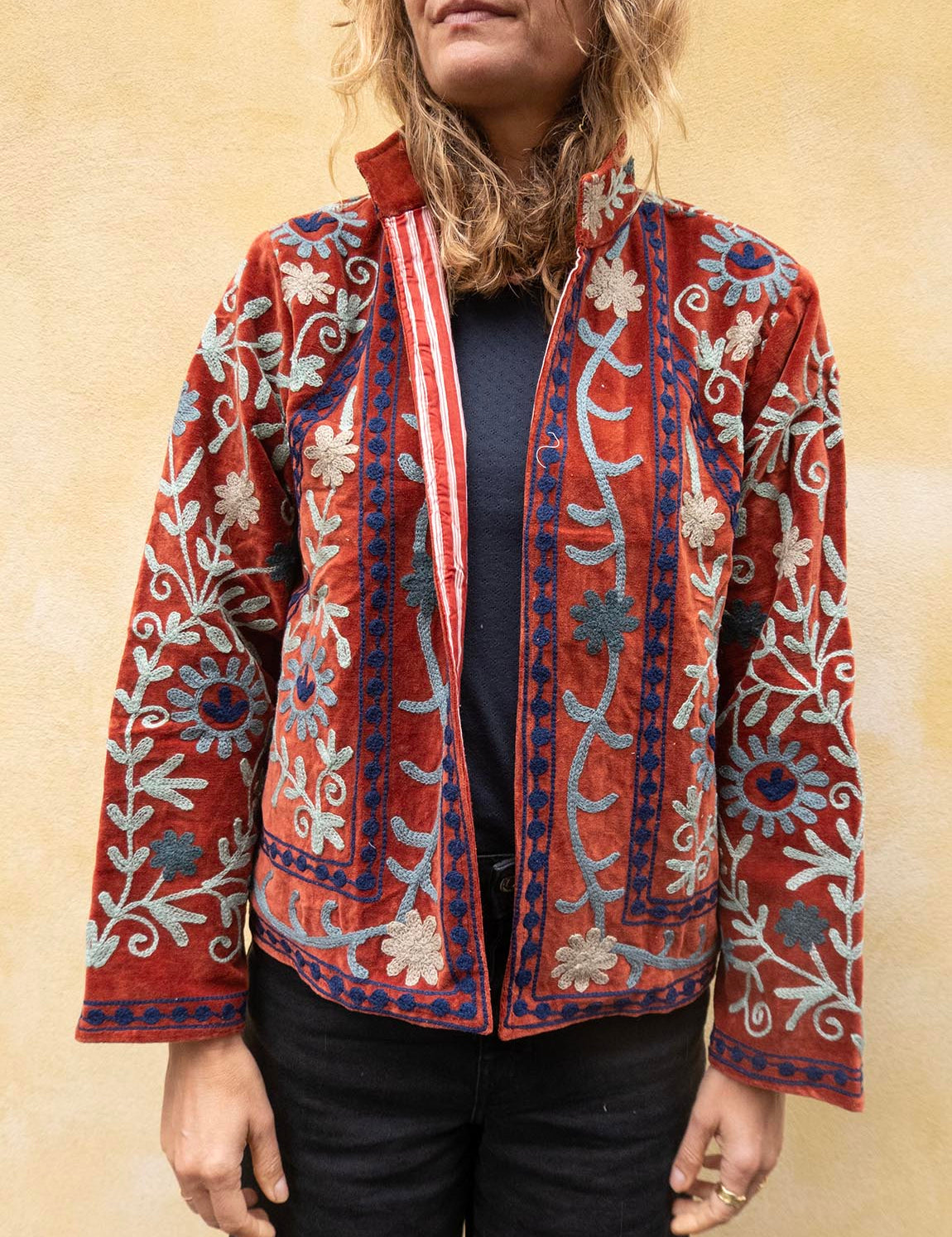 Suzani Jakke - Burned Red