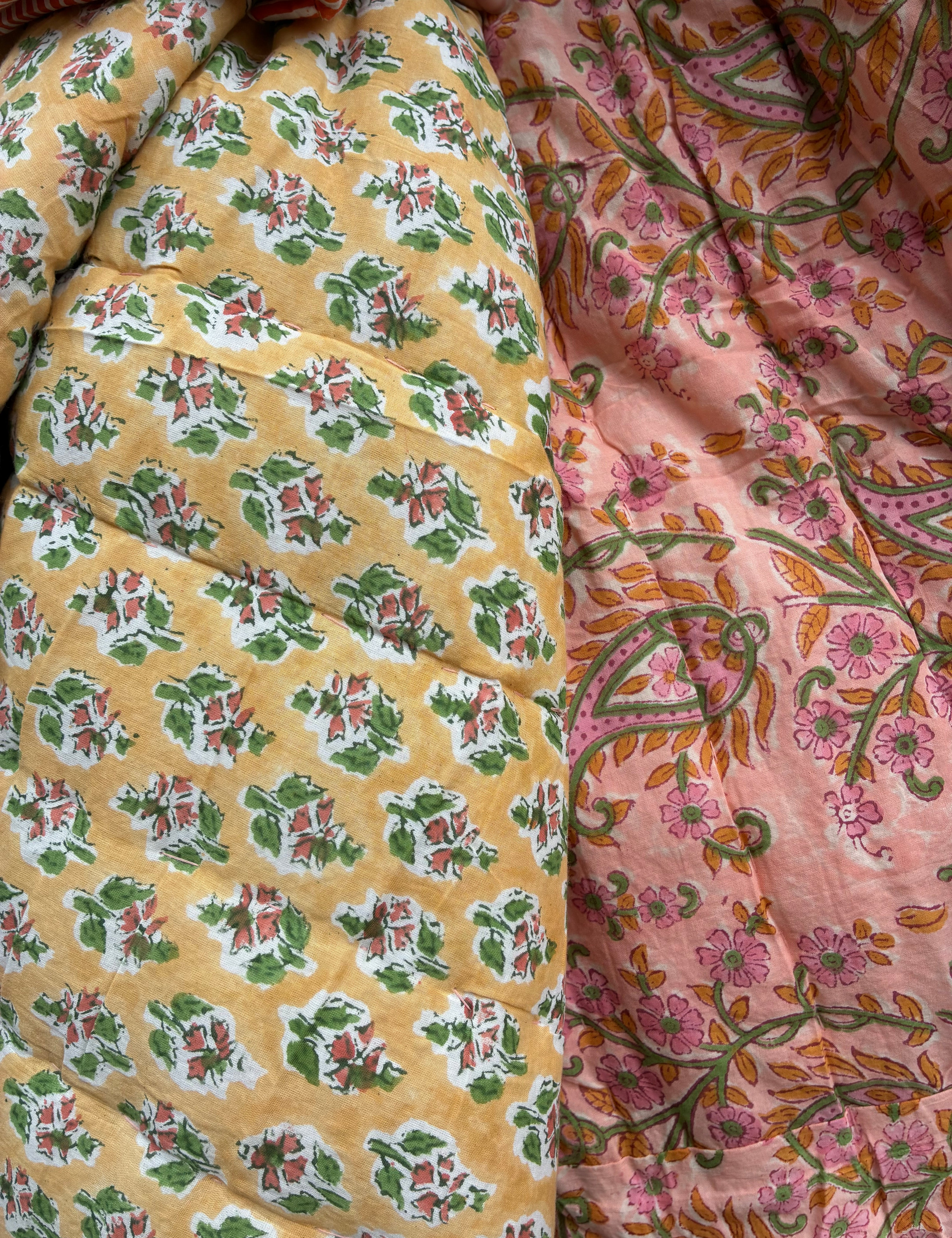 Quiltet tæppe - Honey Blossom / Blush Garden