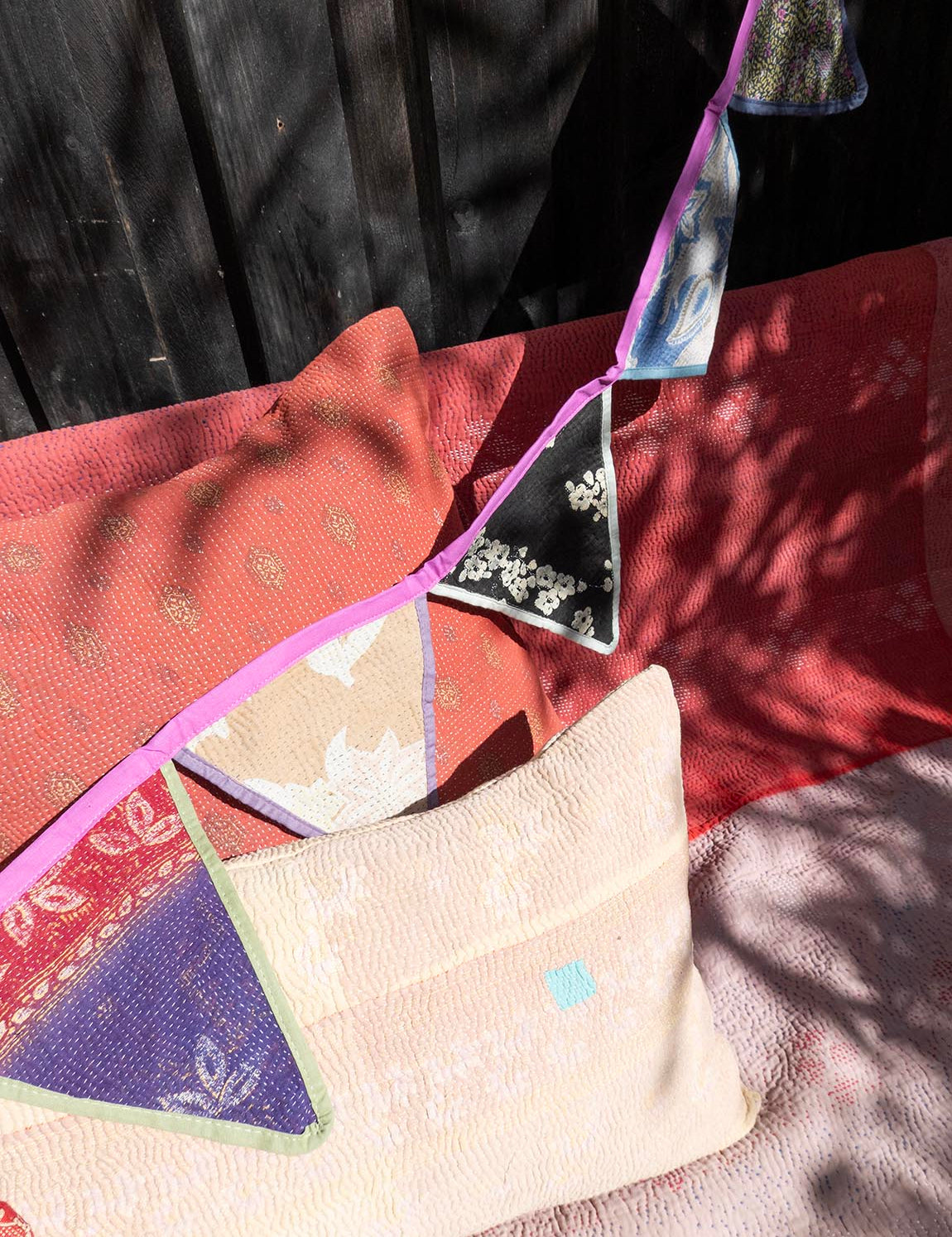 Flagline Kantha - Fuchsia