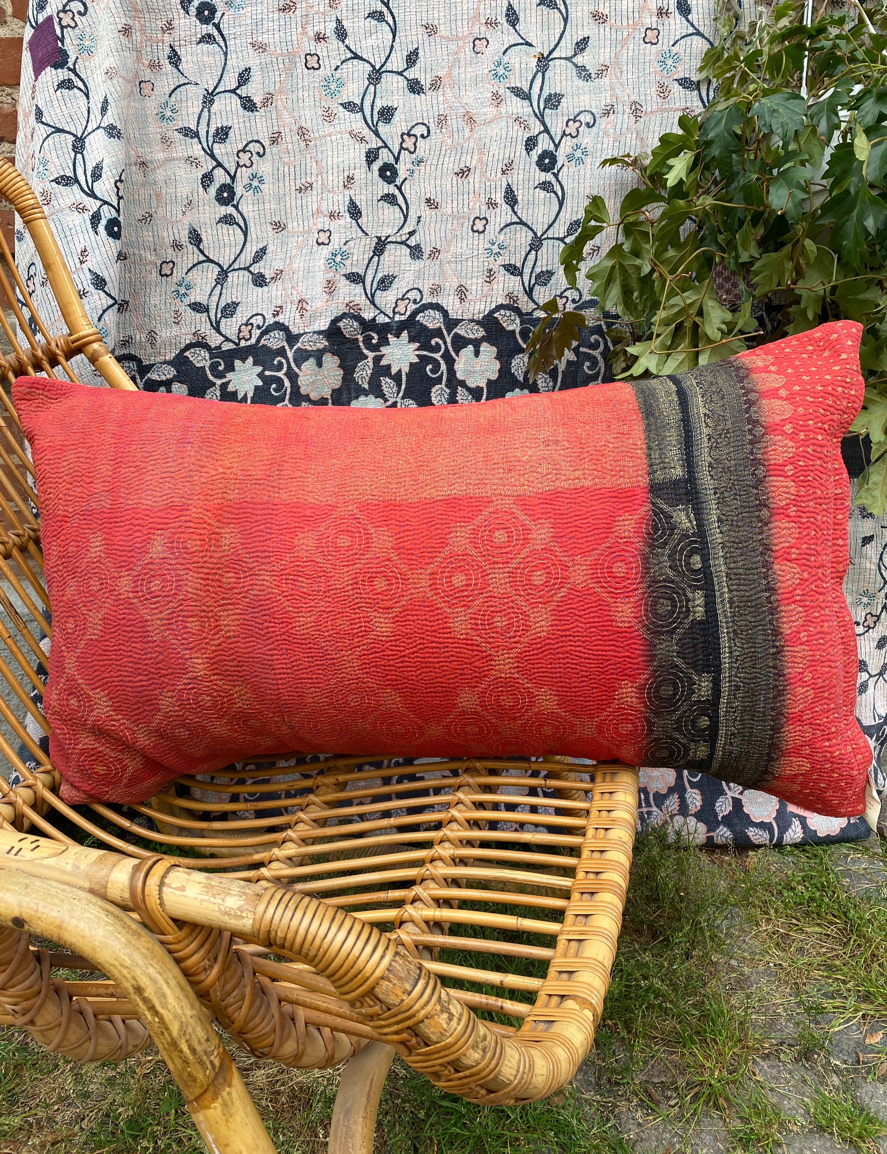 Indian kantha cushion XL - 172
