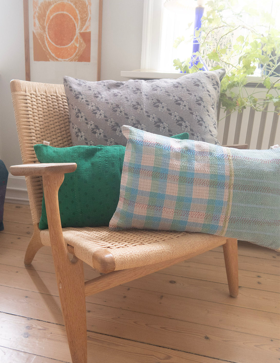 Indian kantha cushion L - 309