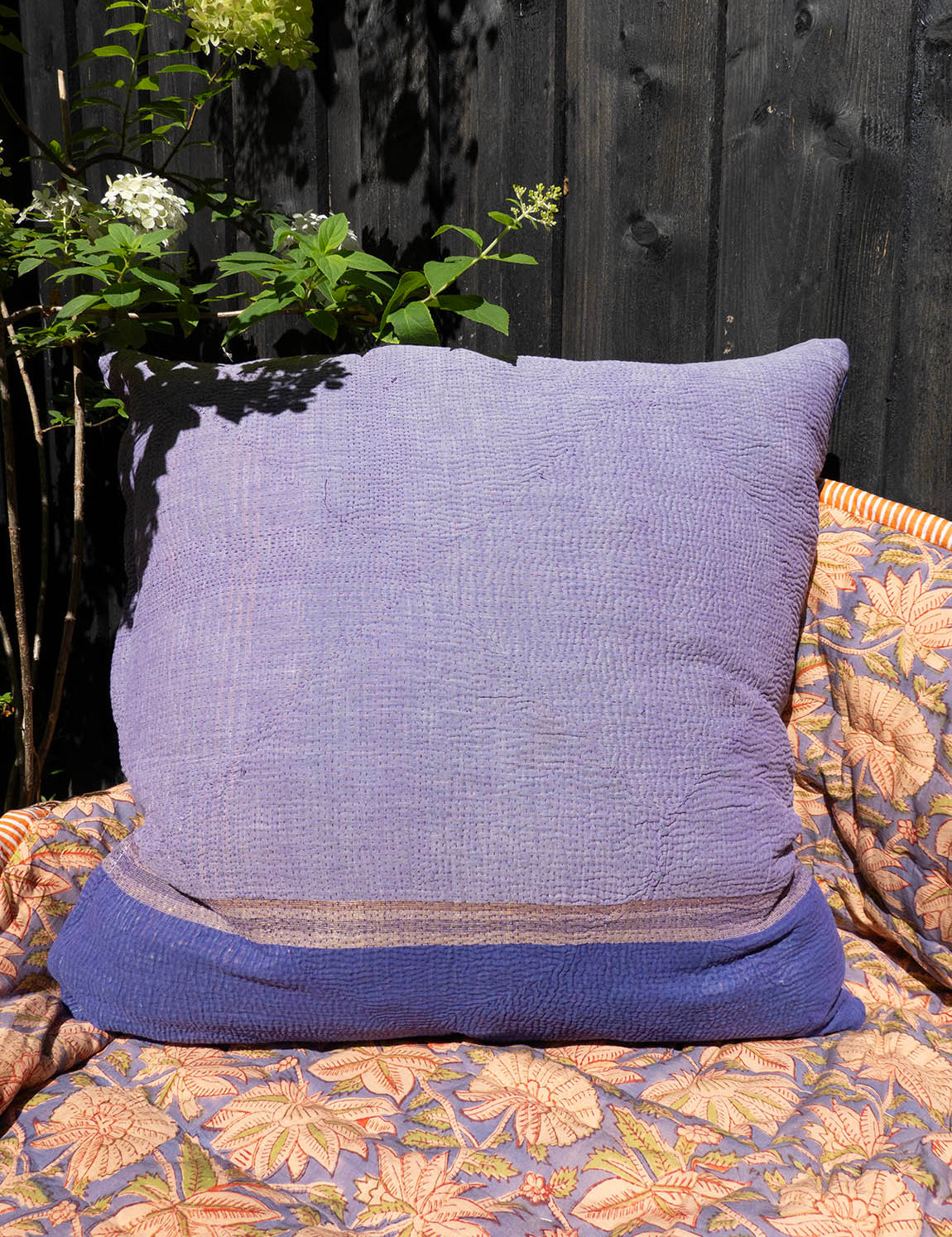 Indian kantha cushion L - 491