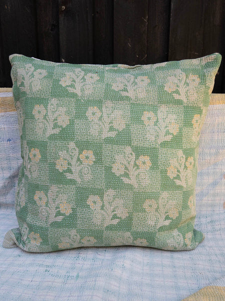 Indisk kantha pude M  - 516