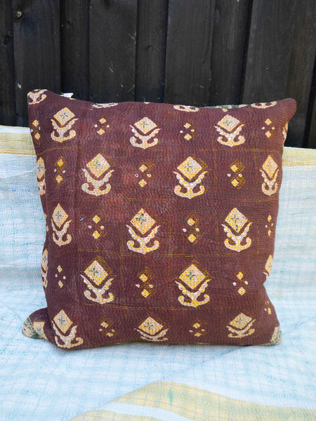 Indisk kantha pude M  - 525