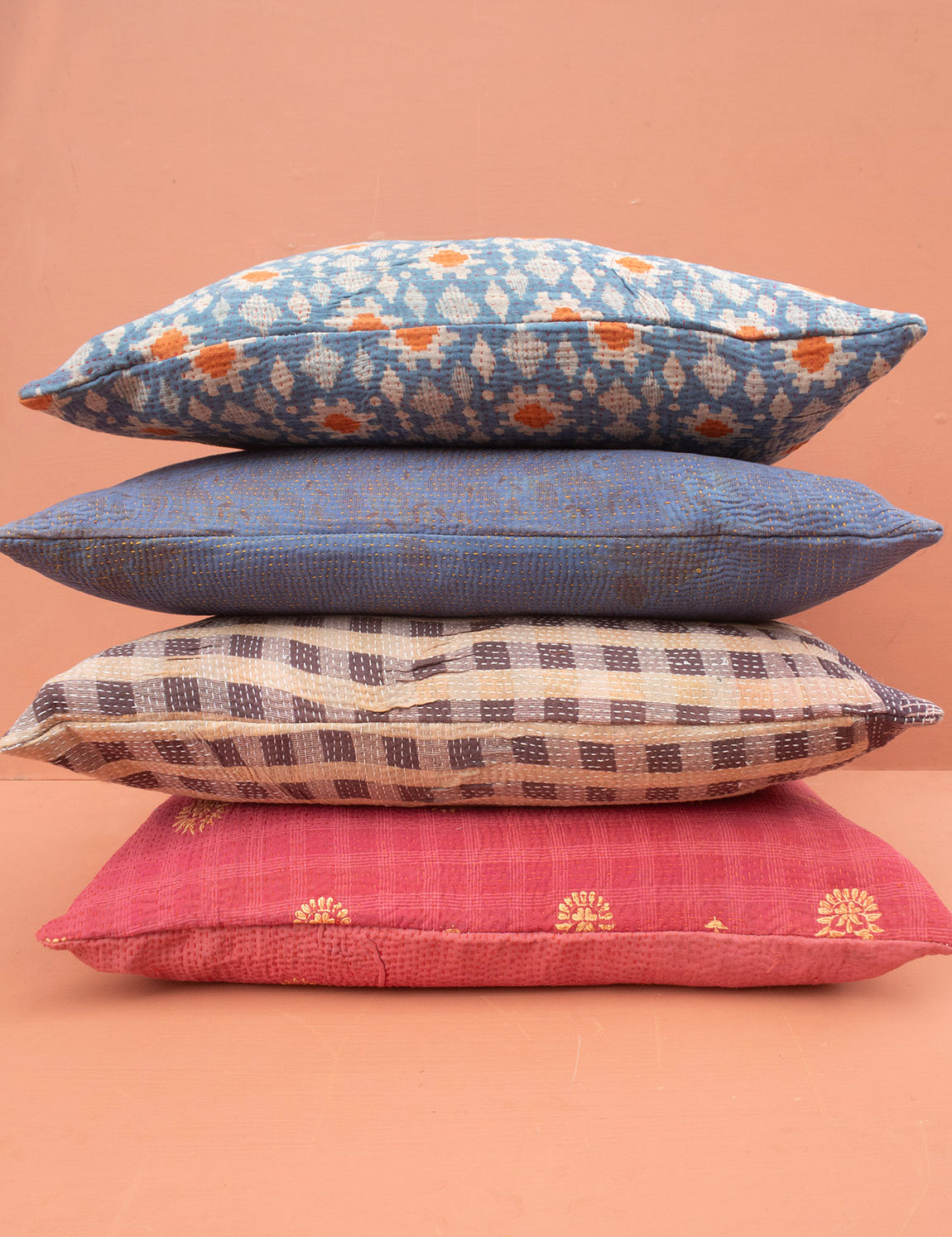 Indian kantha cushion M - 359