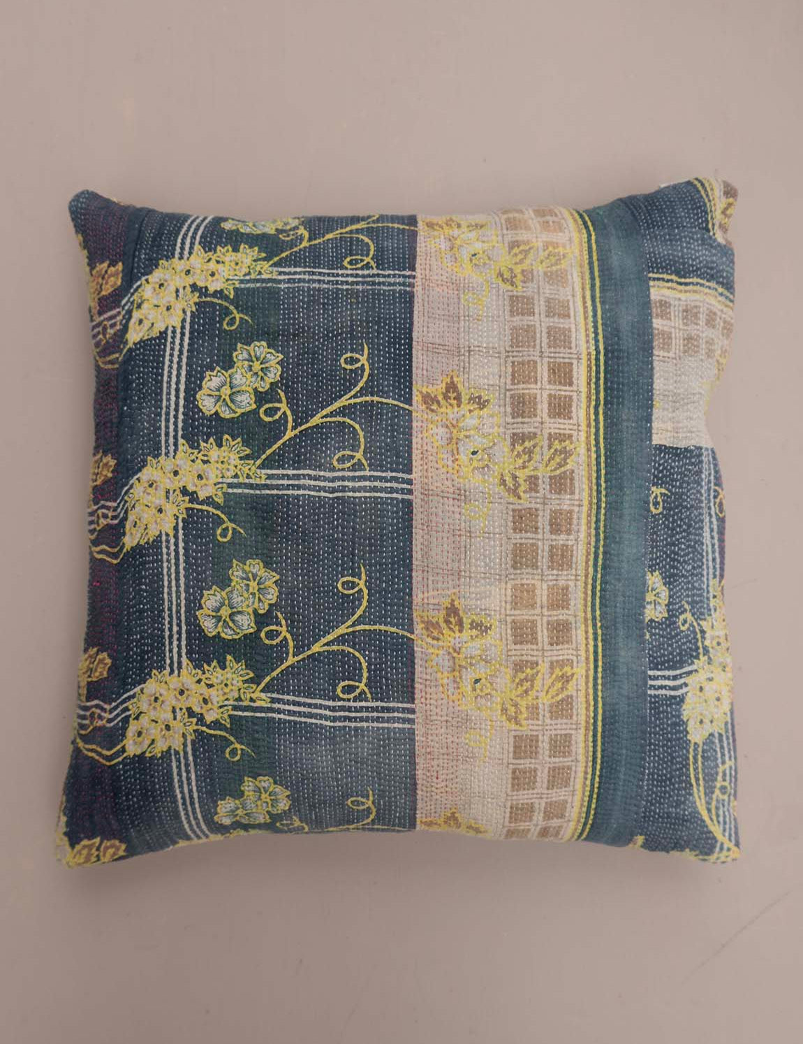 Særligt Kantha Sæt - 2