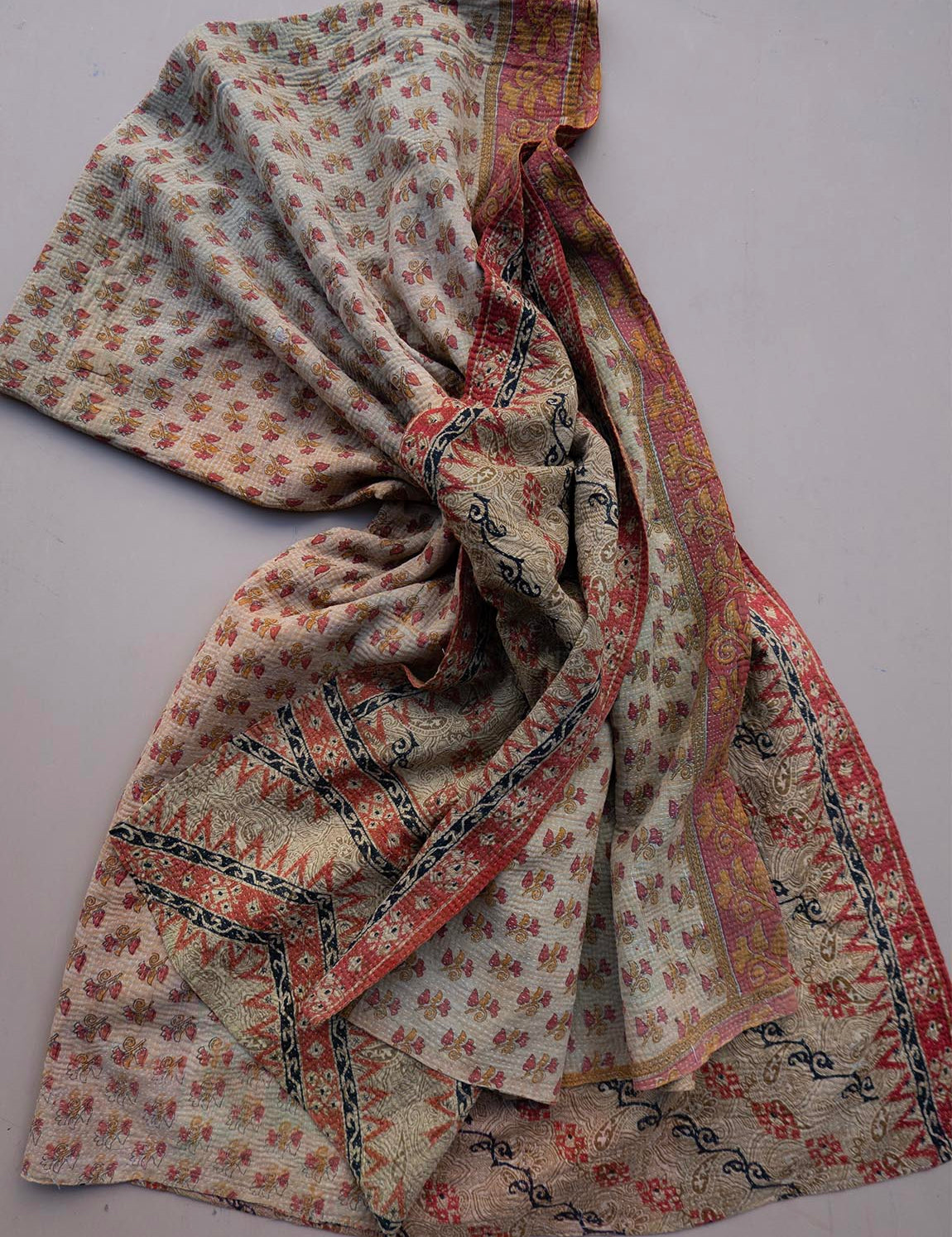 Særligt Kantha Sæt - 20