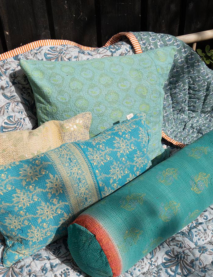 Indisk kantha pude M  - 882