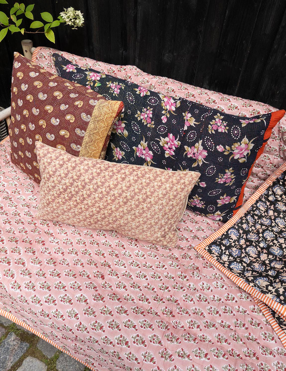 Indisk kantha pude S - 889