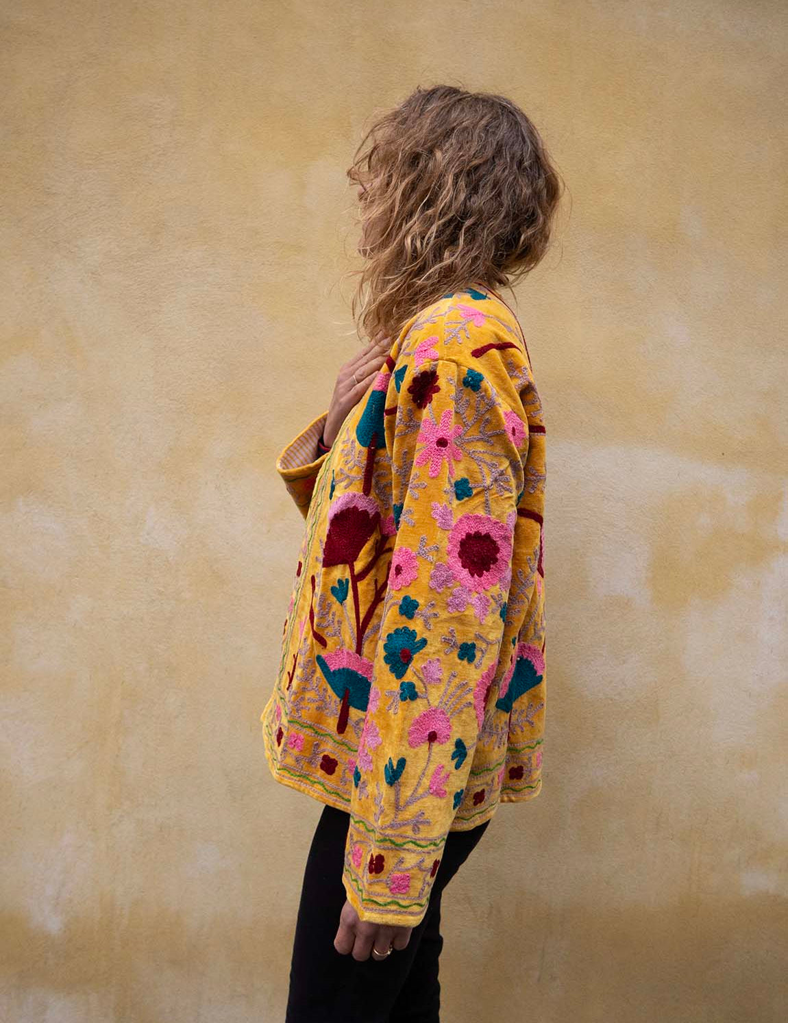 Suzani Jakke - Yellow
