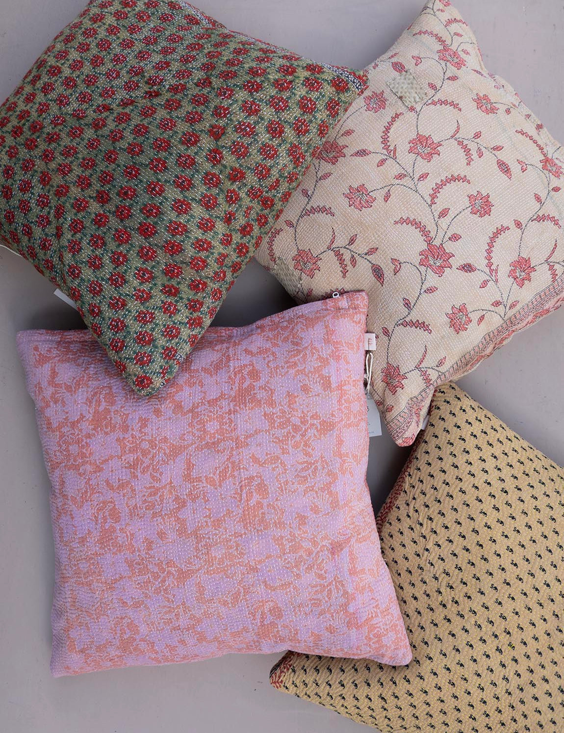 Indisk kantha pude M  - 797