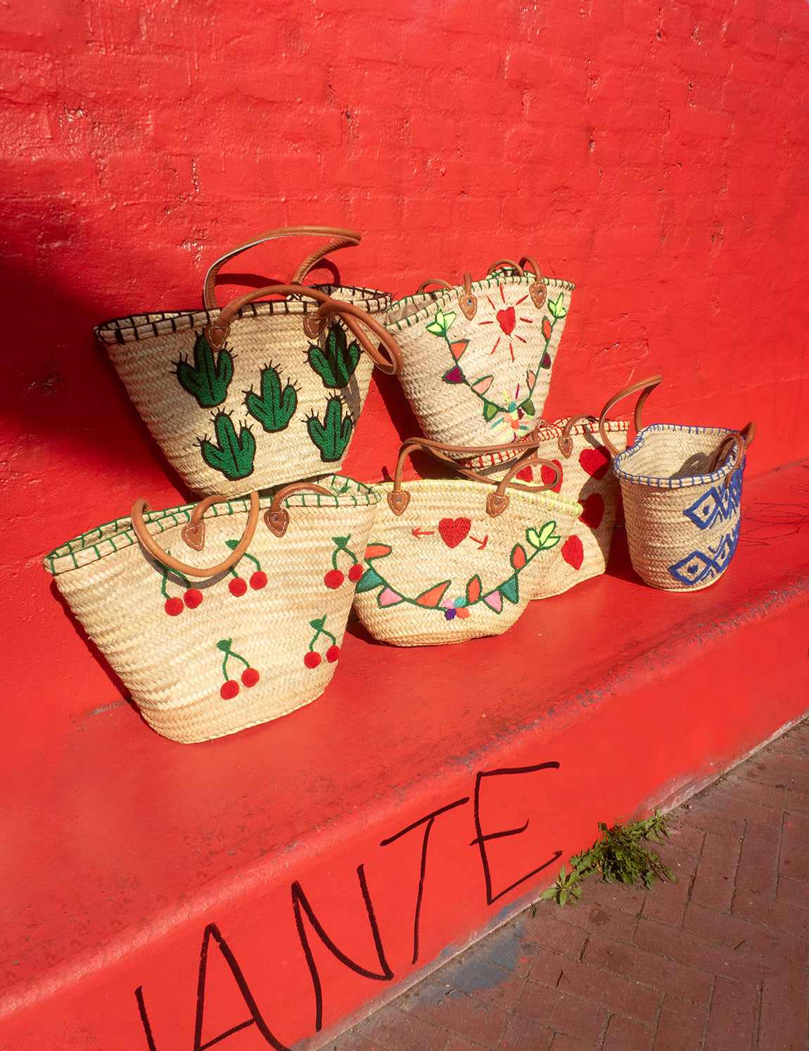 Straw Bag #7 - Flagline Small Heart