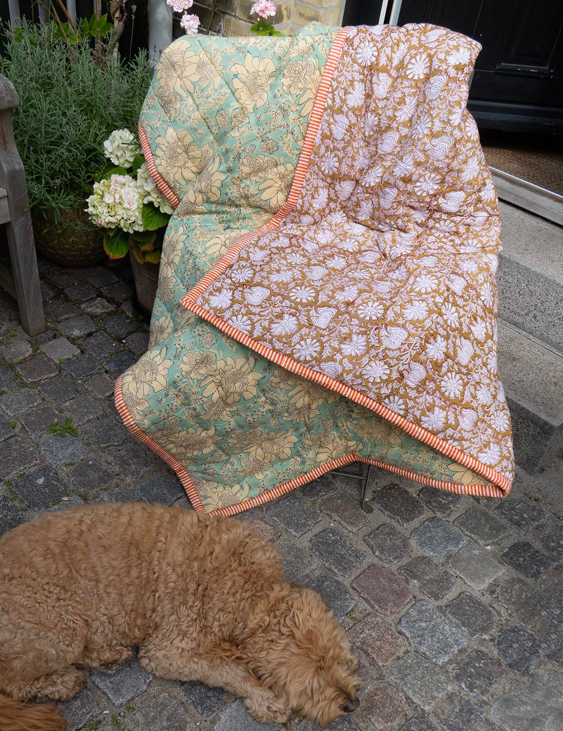 Quilted blanket - 05 Sky Blue / Honeycomb