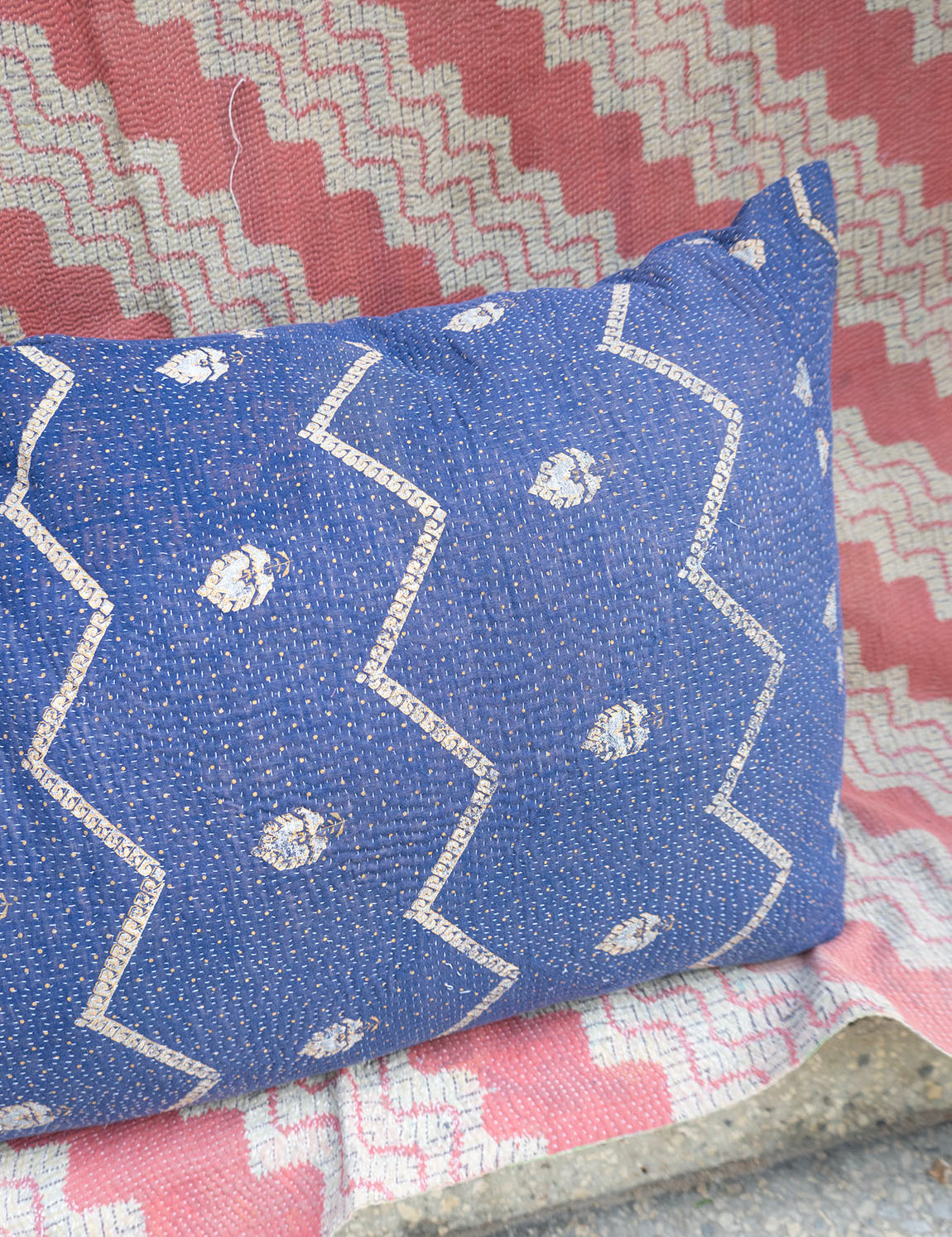 Særligt Kantha Sæt - 26