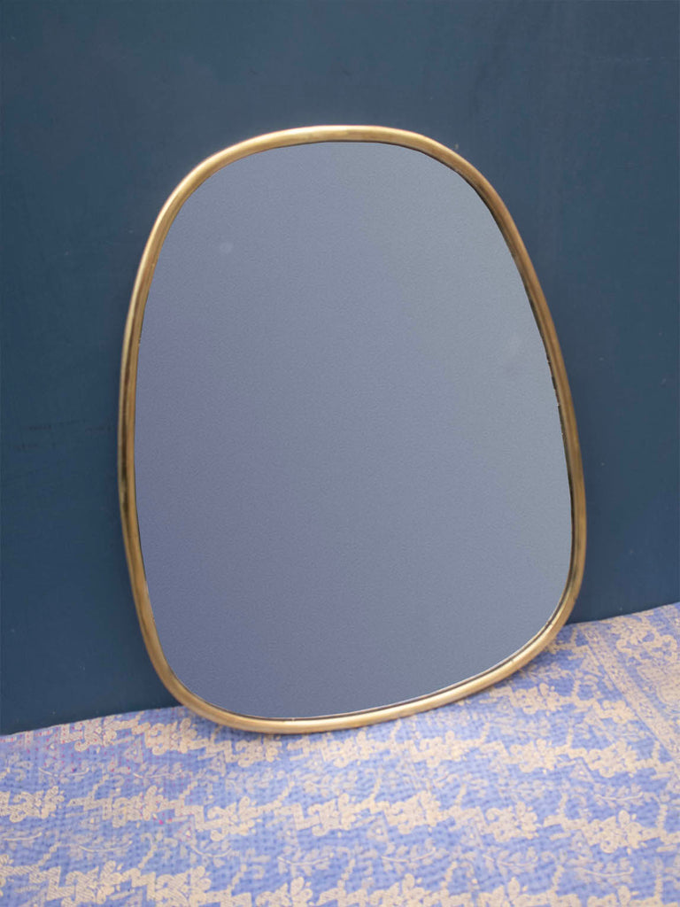Trapez Mirror